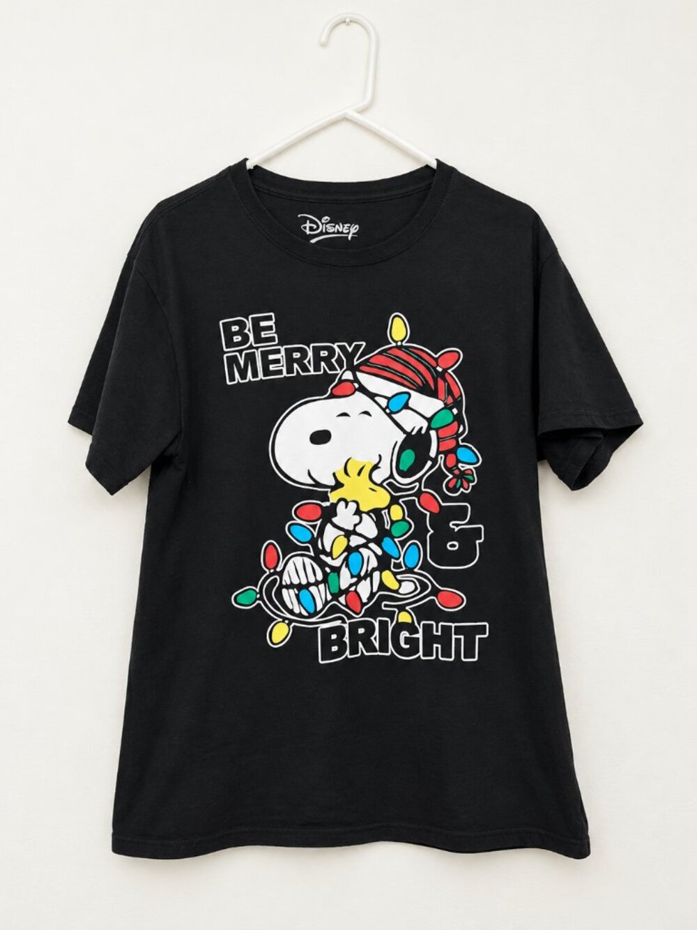 Disney Snoopy “Be Merry & Bright” Christmas T-Shirt Black 2XL Fits Like Large